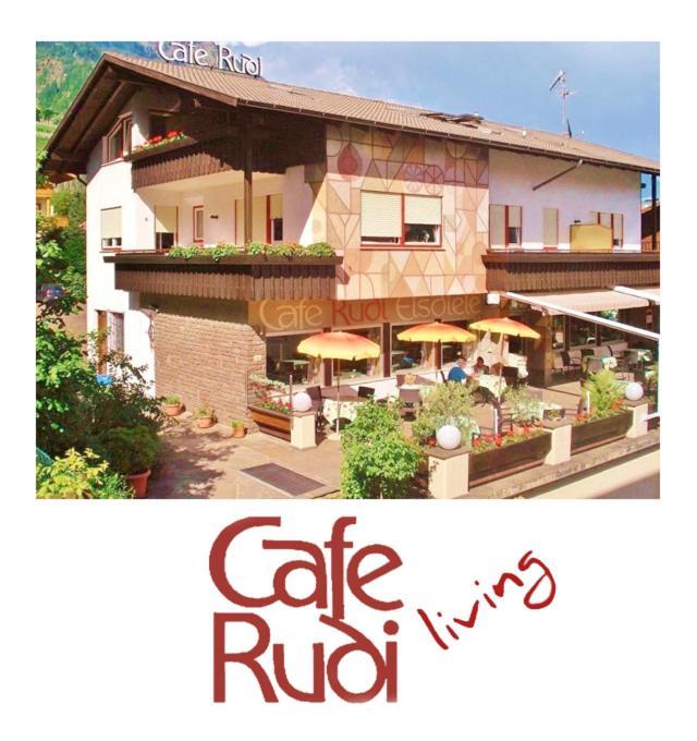 Cafe Rudi Living Bed & Breakfast Parcines Eksteriør bilde